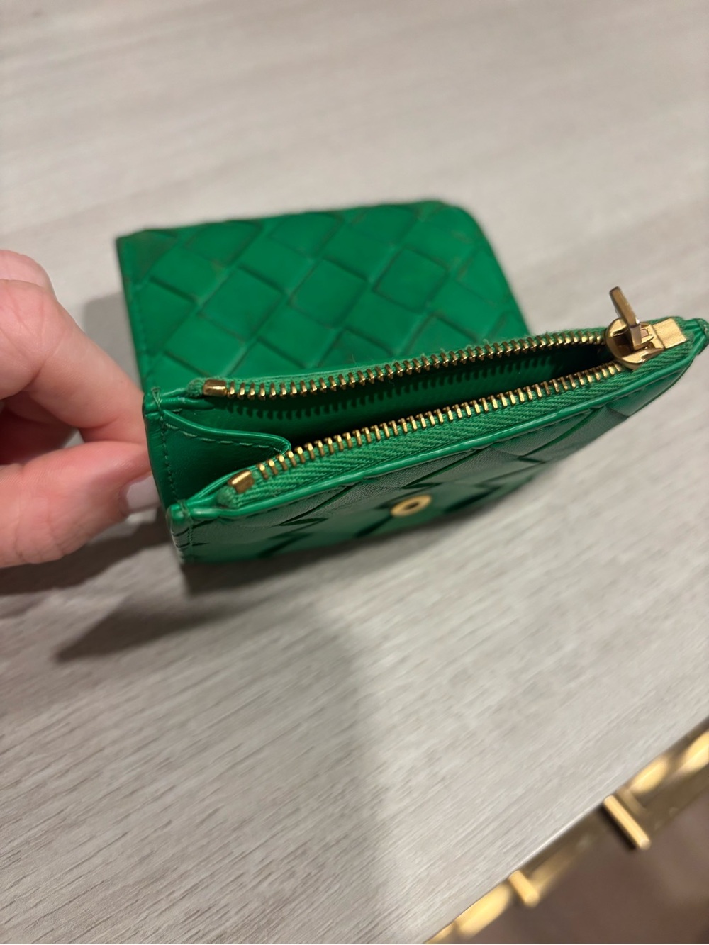 Bottega Veneta Green Intrecciato Leather Bifold Wallet - Picture 4 of 7